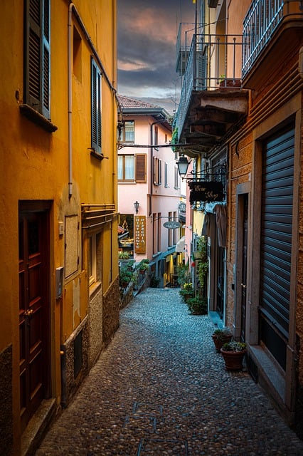 Calle estrecha de europa